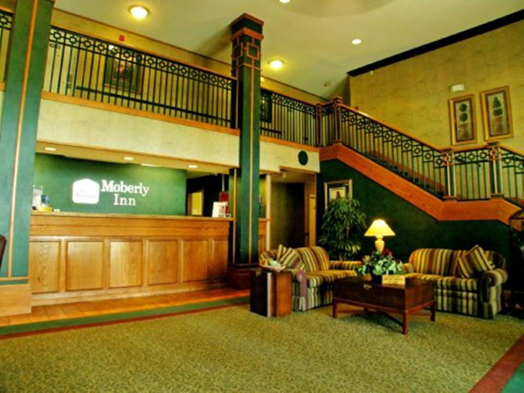 Moberly Inn & Suites Kültér fotó